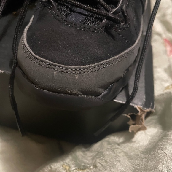 Kids Jordan’s - Picture 8 of 10